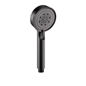 Zwarte handdouche met multifunctionele sproeigaatjes voor elke moderne badkamer.