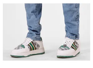 Men's blue stretch denim jeans detail view, premium casual denim trousers for everyday wear