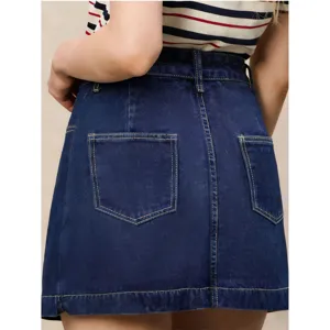 Damen dunkelblaue Jeans-Minirock mit Gesäßtaschen und Ziernähten Hauptansicht