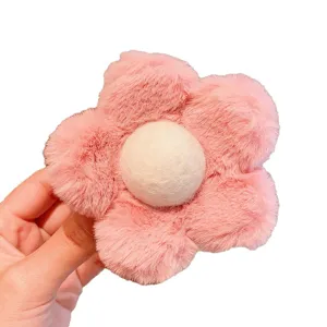 Pince à cheveux fleur en peluche rose pour femme, accessoire mignon d'hiver et élégant.