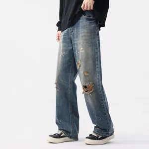 Men's vintage washed wide-leg blue jeans, casual loose straight fit denim trousers for streetwear.