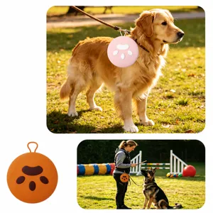 Pochette de friandise pour animal en silicone portable avec motif de patte pour promenade détail