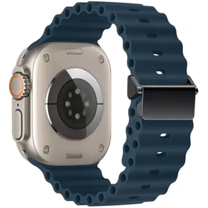 Cinturino per orologio in silicone di ricambio, vista dettagliata design onda blu chic.