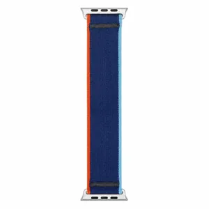Gros plan très détaillé sur ce bracelet de montre en nylon élastique style trail loop.