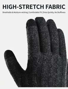 Nahaufnahme Detail gestrickter warmer Winterhandschuhe mit hoher Elastizität und Stoffstruktur.