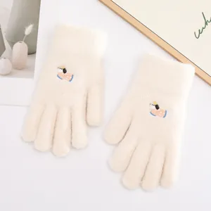 Morbidi guanti in maglia beige da donna guanti caldi a cinque dita con simpatico ricamo di cucciolo