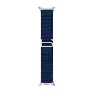 Cinturino per orologio in nylon Alpine Loop blu scuro compatibile con smartwatch.
