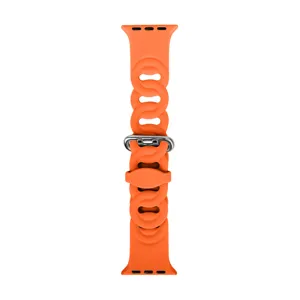 Oranger Silikon-Uhrenarmband mit stilvollem Kettenglied-Design, kompatibel mit Apple Watch.