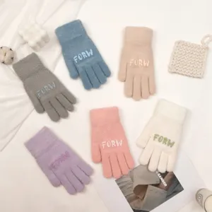 Women Winter Warm Knit Gloves Full Finger Touchscreen Cycling Gloves Printed Letter Fashion Cold Proof Gloves