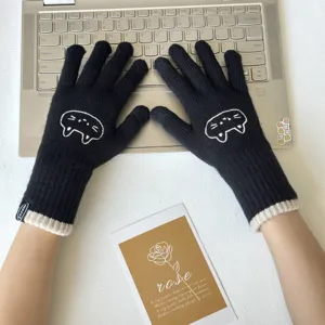 Black knit touch screen gloves for women with cute cat embroidery and warm lining.