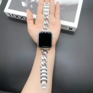 Correa de cadena de metal de acero inoxidable compatible con Apple Watch, diseño elegante.