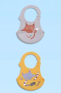 Cute silicone baby bib waterproof infant feeding bib with crumb catcher and cute animal prints.