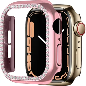 Close-up detail van een schitterende strass beschermhoes in het roze voor horloges.