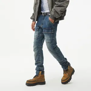 Jeans cargo biker vintage de hombre corte slim entallado con bolsillos múltiples elegante