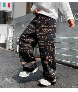 Pantalon en jean décontracté pour homme ample style rue avec imprimé lettres noir