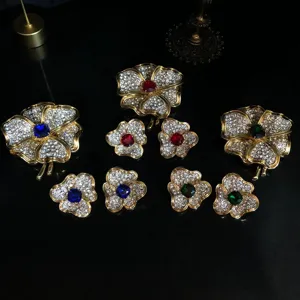 Vintage Luxe Strass Fleur Broche Et Boucle D'Oreille Ensemble Plaqué Or Élégant Cristal Floral Bijoux Cadeau Pour Femmes