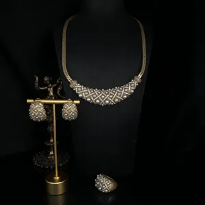 Vintage gold tone pearl rhinestone necklace earrings ring set retro palace style jewelry