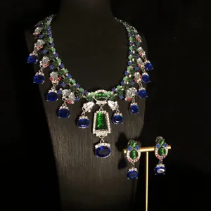 Exquisite luxury multi-layer rhinestone statement necklace and earrings set for women.
