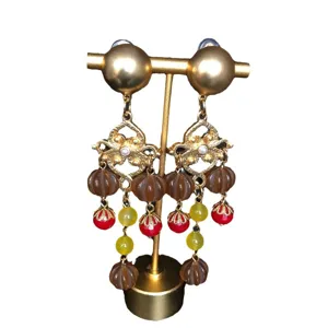 Vintage stylou palatiou makrya kremasta skoularikia me chrysikes diakosmitikes perles