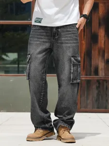 Men's loose straight cargo jeans with multi-pockets heavy denim American workwear style.