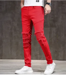 Rote Herren Biker Jeans mit Stretch, Knie-Pleats und Destroyed Design für den Alltag.