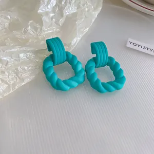 Stylish turquoise acrylic geometric twisted earrings, minimalist fashion jewelry for women.