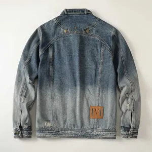 Herren Vintage Farbverlauf blaue Jeansjacke mit Distressed Details und bequemer Passform.