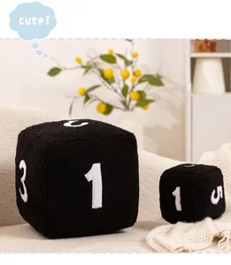 Cuscino dado in peluche nero simpatico giocattolo soffice quadrato decorazione divano