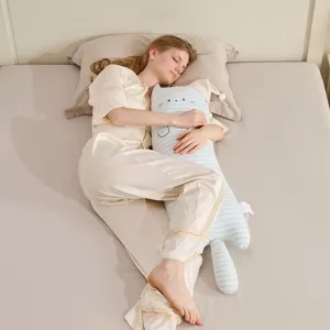Almohada larga de rayas de dibujos animados para dormir de lado, cojín de felpa de gato.