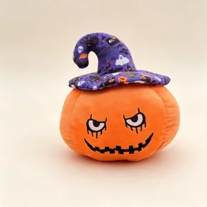 Peluche citrouille d'Halloween mignonne avec chapeau de sorcière, coussin doux déco.