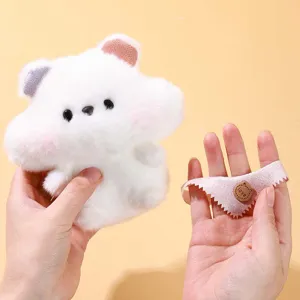 Süßes Plüsch Quetschspielzeug Puppe flauschiger Schlüsselanhänger Detailansicht Geschenk