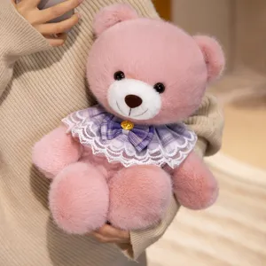 Simpatico orsacchiotto di peluche rosa con colletto di pizzo a quadri viola, regalo bambola.
