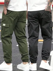 Herren lässige Cargo Hosen Detail Ansicht, schmale Passform mit praktischen Taschen.