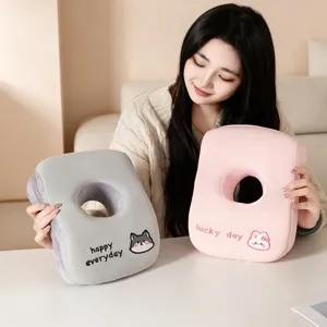 Cuscino da sonnellino in memory foam carino con design cavo e ricamo di animali per ufficio.