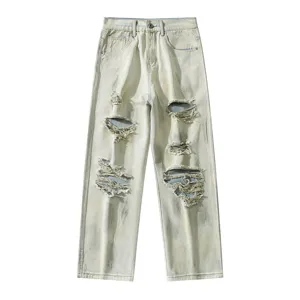 Vaqueros rectos de lavado claro con detalles desgastados y rotos vintage para hombre y mujer.