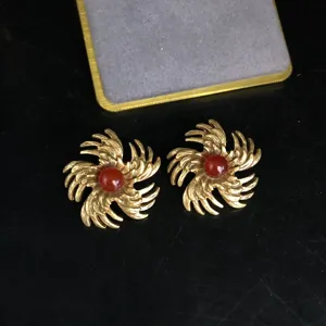 Vintage gold-tone red agate earrings retro spiral floral design elegant fashion jewelry set