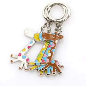 Colorful giraffe zinc alloy keychain with double rings, cute animal metal charm for keys.