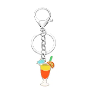 Porte-Clés en Métal Créatif Pendentif Boisson Tasse de Jus d'Été Mignon Sac Suspendu Ornement Mode Porte-Clés Bijoux Cadeau