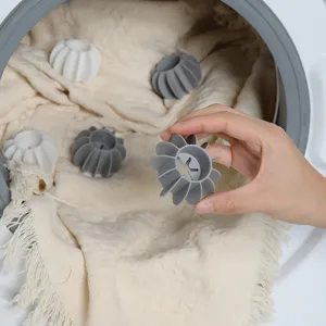 Reusable anti-tangle laundry balls for washing machine, silicone cleaning washing balls, large.