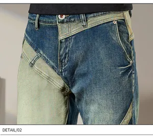 Vista detallada de vaqueros slim stretch retro patchwork para hombre con diseño único.