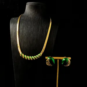 Retro Groene Emaille Halsketting En Oorbellen Set Legering Verguld Strass Elegante Sieraden Cadeau Voor Vrouwen