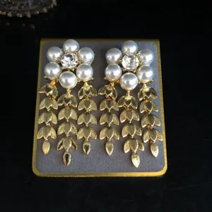 Vintage Gold Pearl Rhinestone Leaf Tassel Earrings Elegant Flower Statement Jewelry Detail
