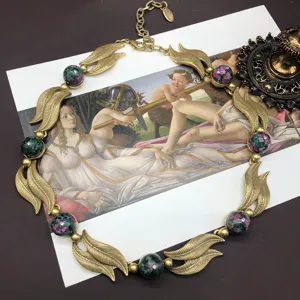 Vintage gold-tone leaf necklace with green red natural stone beads retro chic statement jewelry