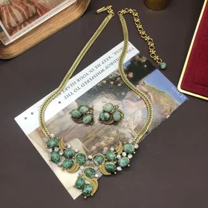 Vintage retro green stone rhinestone necklace earrings set elegant copper jewelry