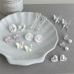 Süße Schmetterling Zirkonia Ohrstecker Für Damen Kupfer Künstliche Perle Eingelegt Minimalistisch Eleganter Schmuck Geschenk