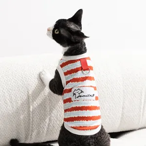 Niedliche gestreifte Haustierweste für Katzen, atmungsaktive Sommerkleidung mit D-Ring.