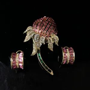 Vintage Bouquet Brooch And Earrings Set Gold Plated Colorful Rhinestone Floral Jewelry Set For Women Party