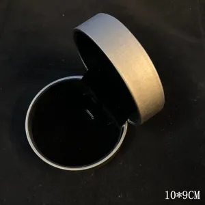 Boîte à bijoux ronde en cuir PU brossé pour bagues colliers, présentoir d'emballage élégant.