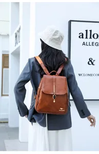 Women vintage leather backpack stylish brown school bag large capacity travel daypack for daily use