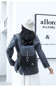 Stylish women leather backpack 2025 new retro casual large capacity travel school bag